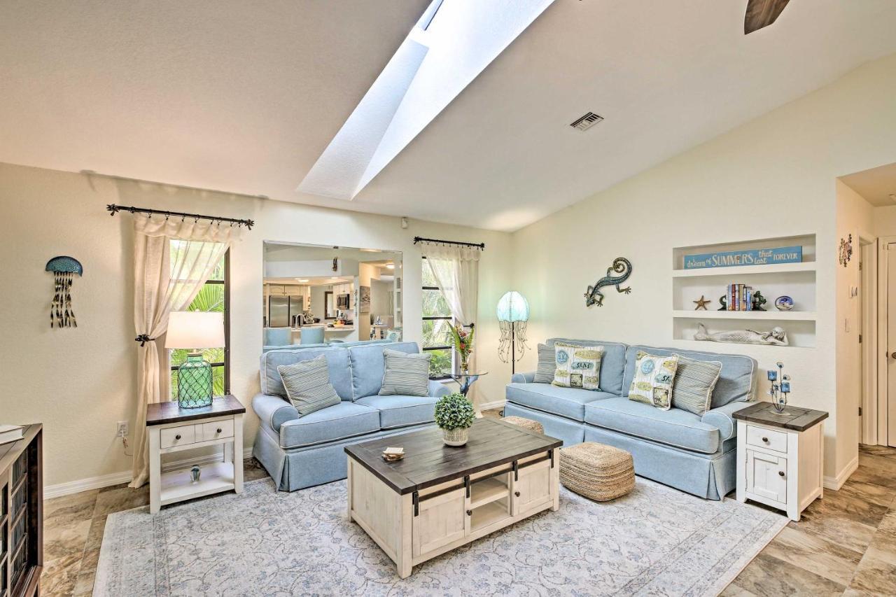 Canal Waterfront Home With Private Pool And Dock! 푼타고다 외부 사진