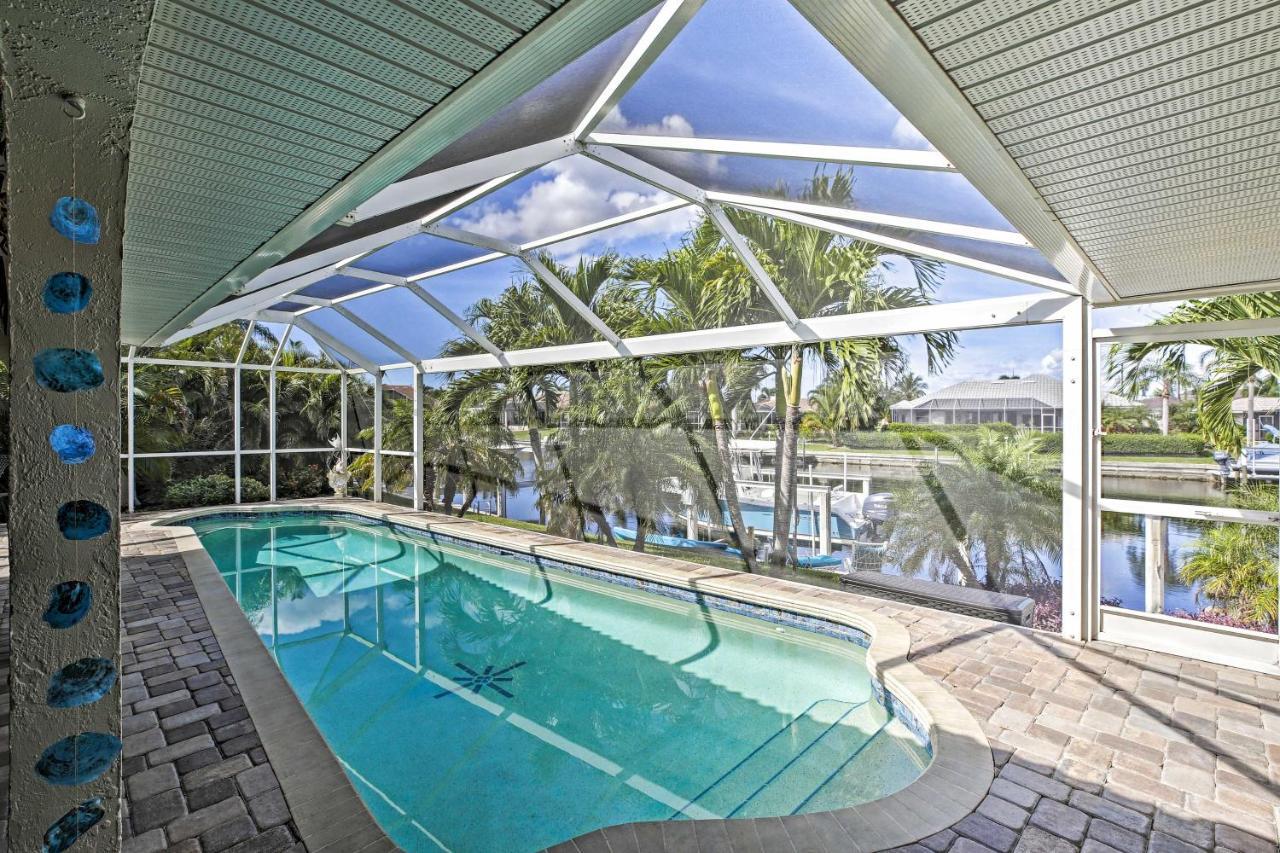 Canal Waterfront Home With Private Pool And Dock! 푼타고다 외부 사진