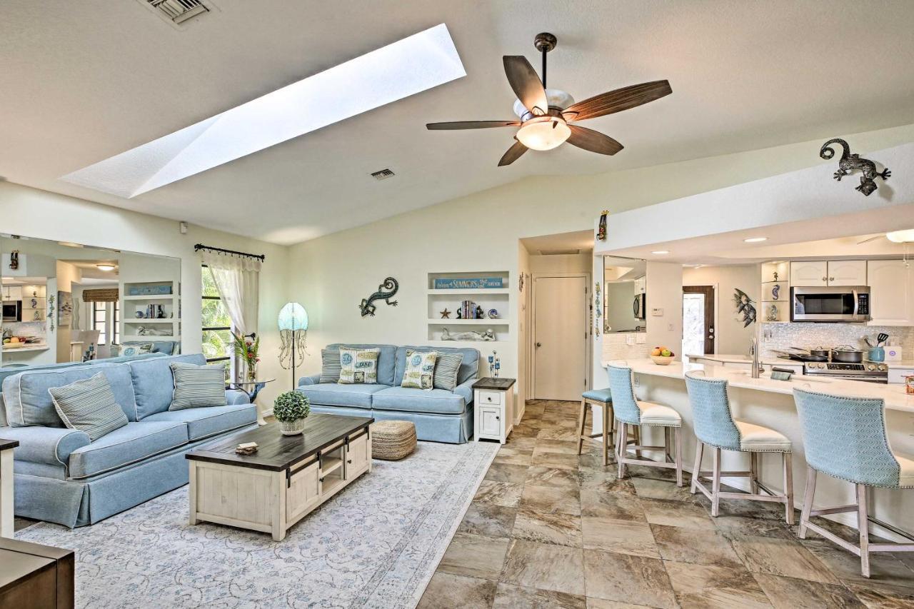 Canal Waterfront Home With Private Pool And Dock! 푼타고다 외부 사진