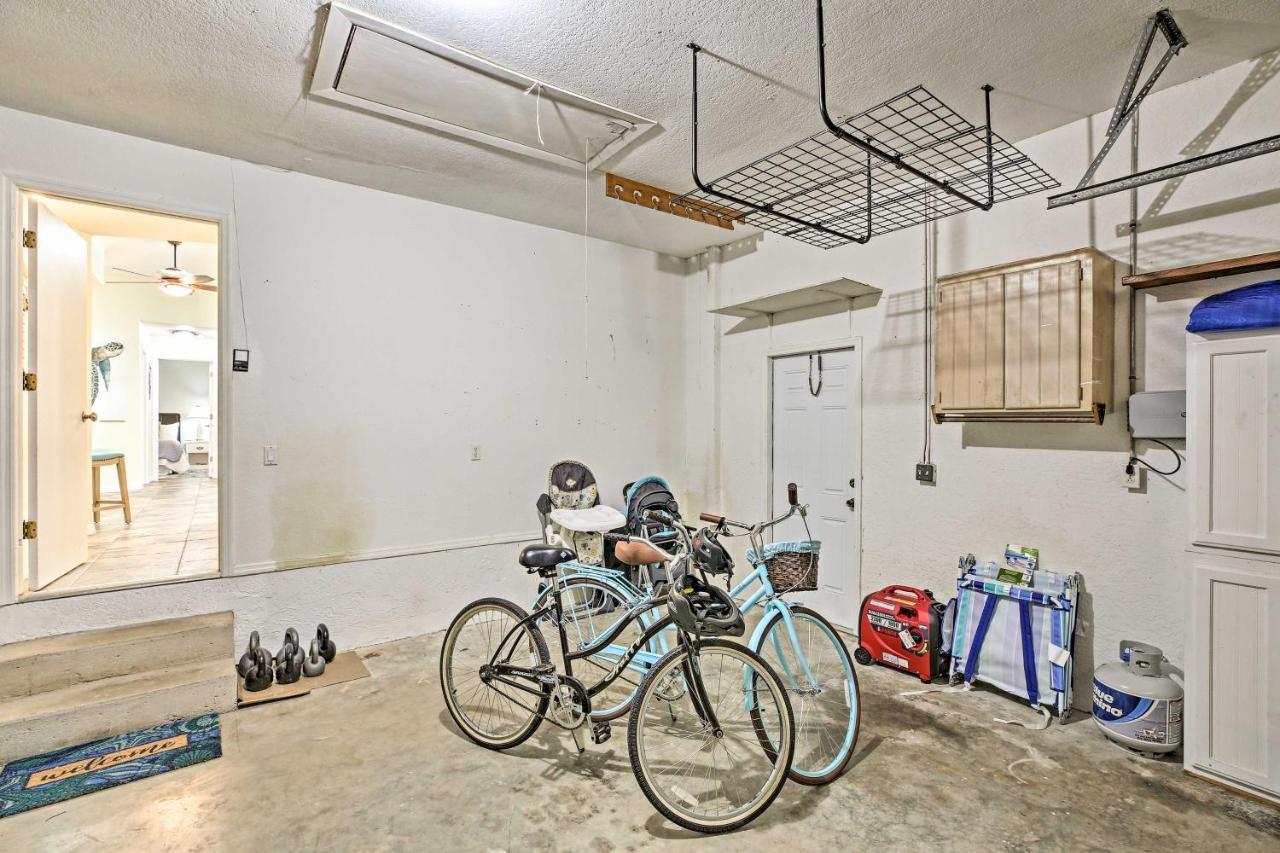 Canal Waterfront Home With Private Pool And Dock! 푼타고다 외부 사진